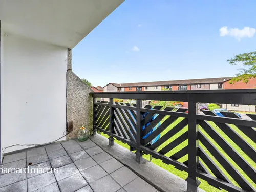 Coniston Close, LONDONphoto