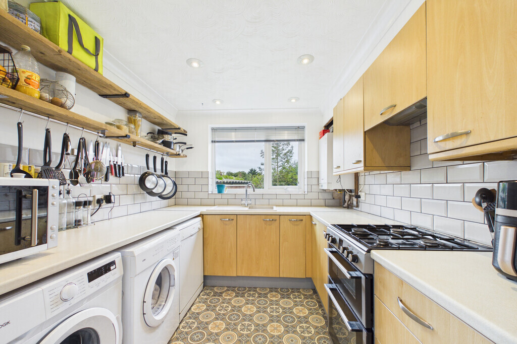 Queens Drive, Halesworth Image 5