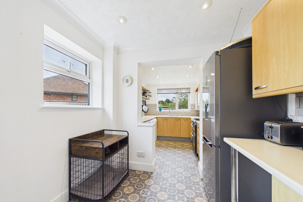 Queens Drive, Halesworth Image 6