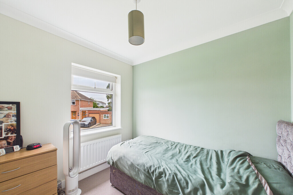 Queens Drive, Halesworth Image 11