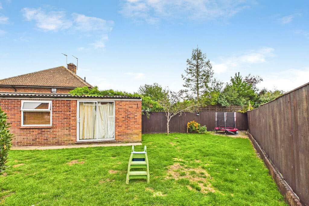 Queens Drive, Halesworth Image 16