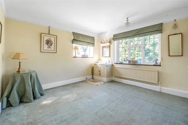 Waterlow Road, Reigate, RH2 photo 15