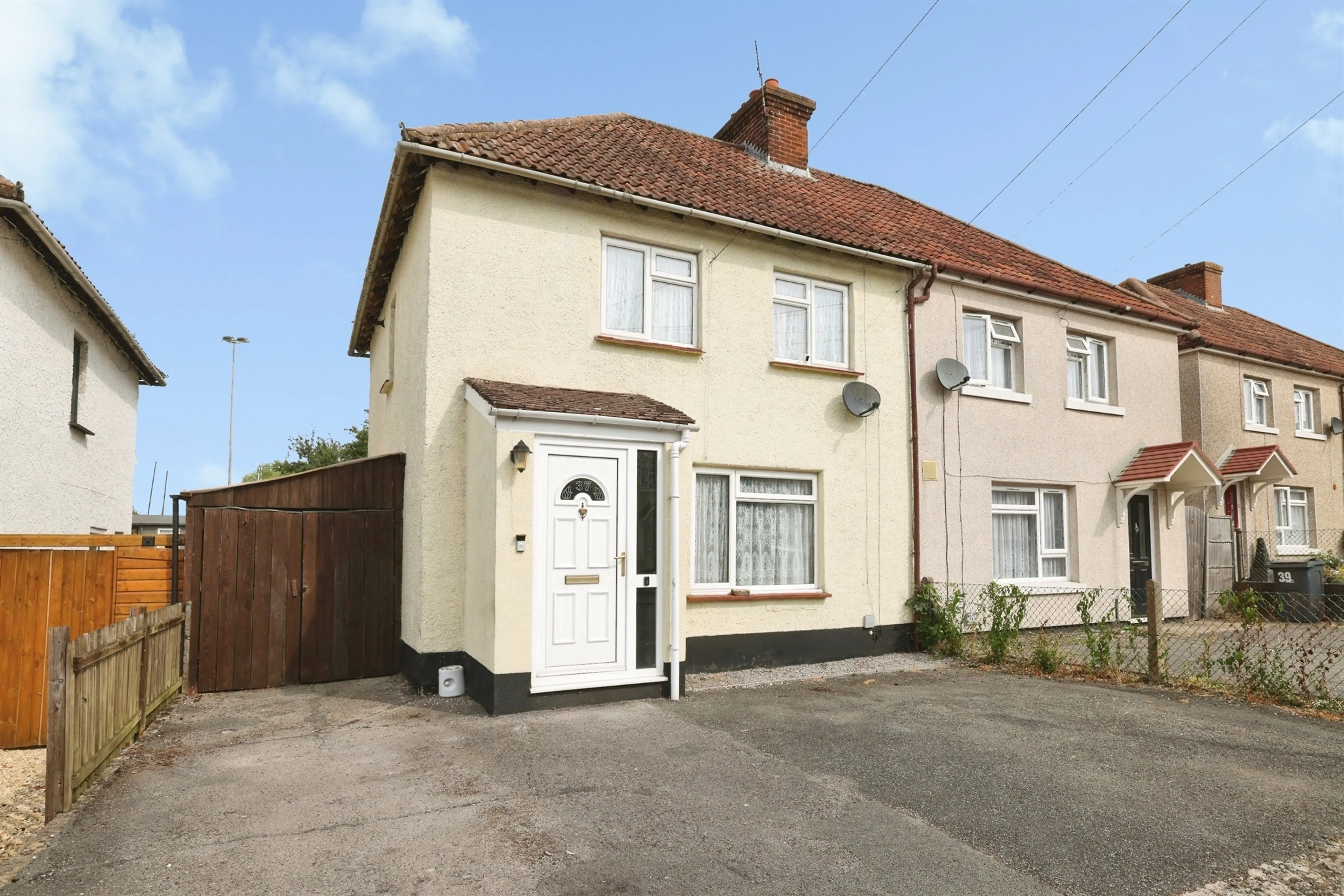 Property photo 0