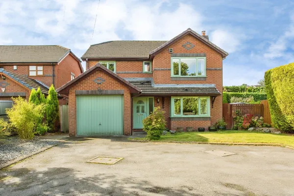 Preston Road, Clayton-le-Woods, Chorl...