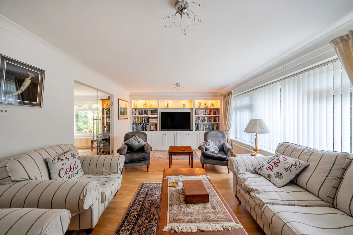 Birch Grove, Tadworth, KT20 photo 3