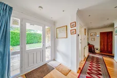 Birch Grove, Tadworth, KT20 photo 11