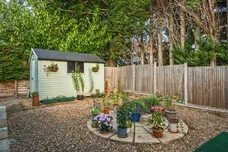Birch Grove, Tadworth, KT20 photo 13