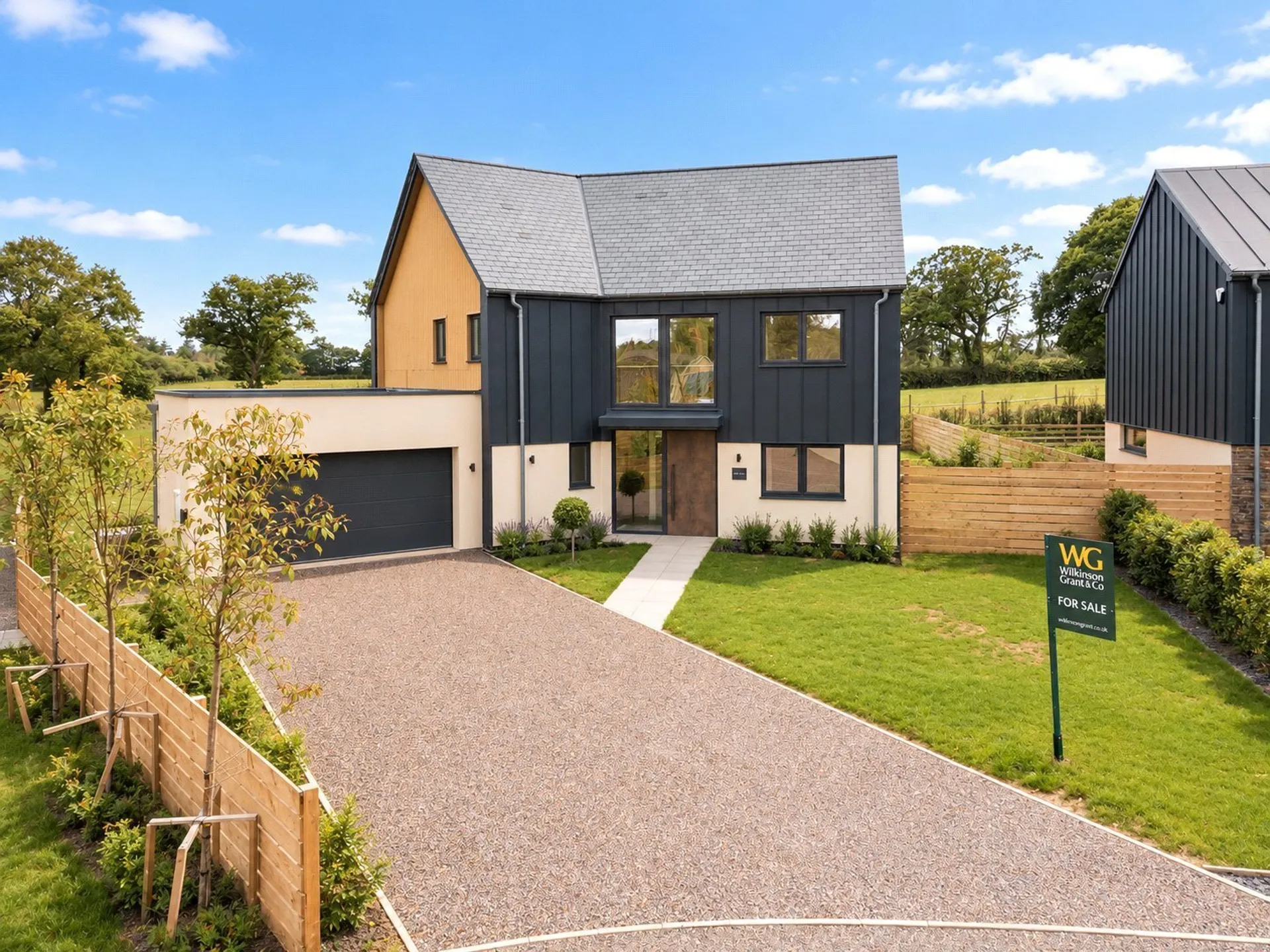Property photo top 0