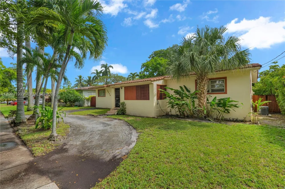 13205 NE 2nd Ave, North Miami, FL 33161