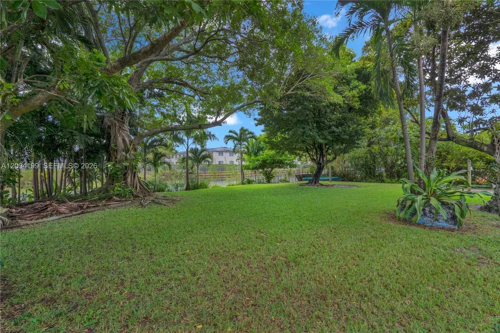 13205 NE 2nd Ave, North Miami, FL 33161