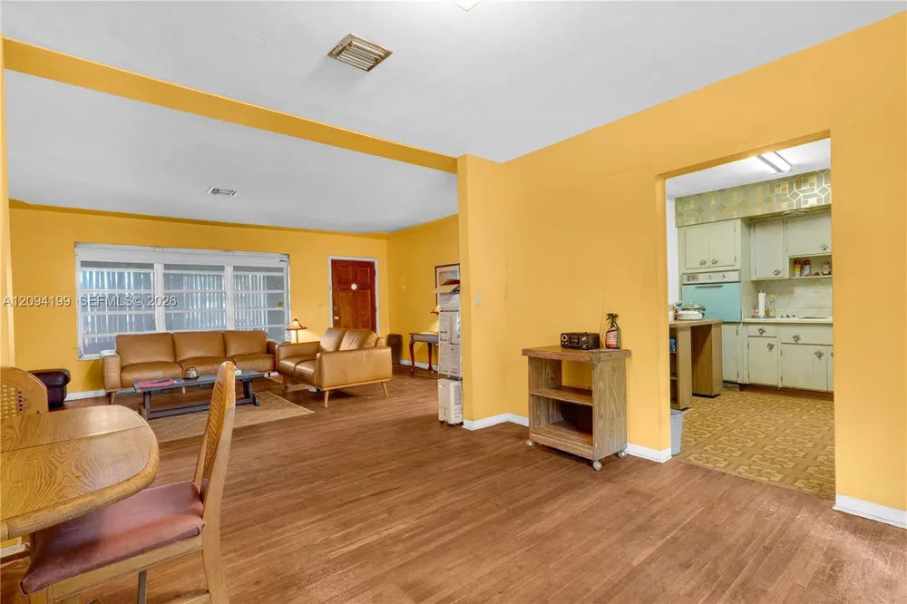 13205 NE 2nd Ave, North Miami, FL 33161