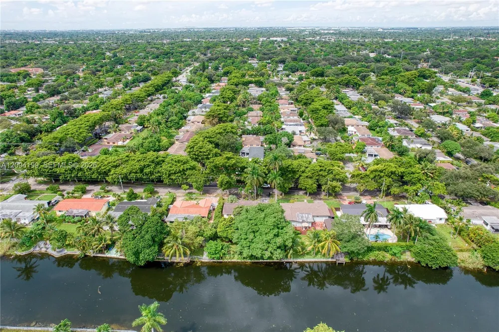 13205 NE 2nd Ave, North Miami, FL 33161