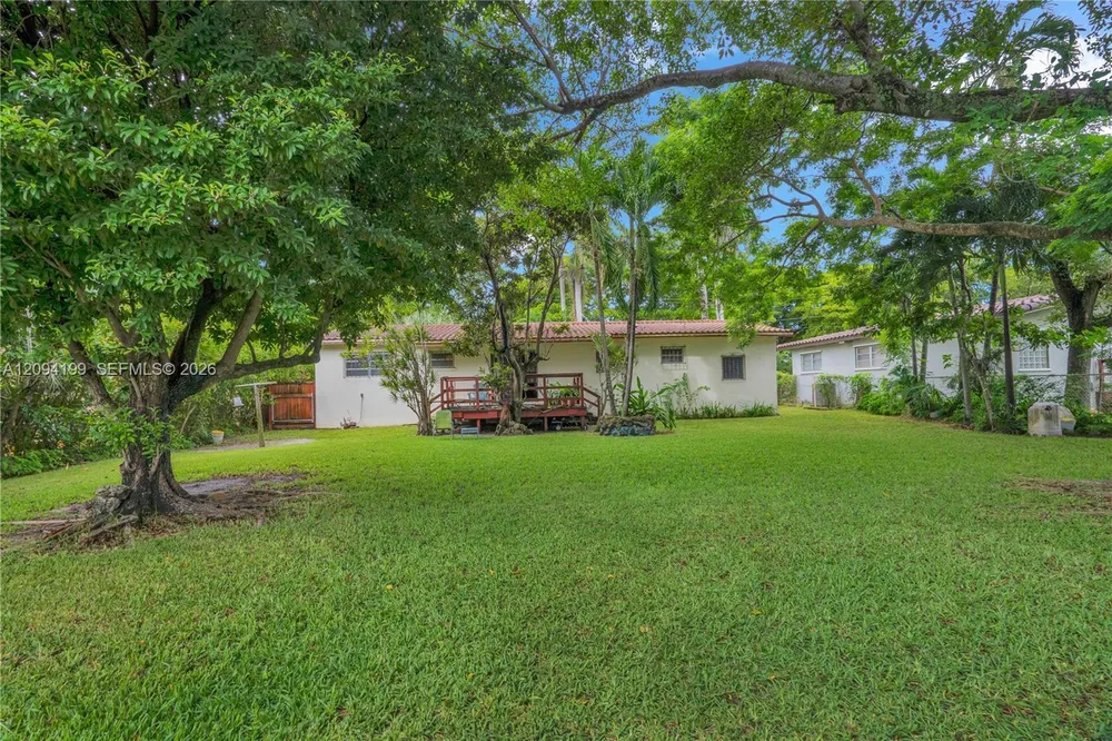 13205 NE 2nd Ave, North Miami, FL 33161
