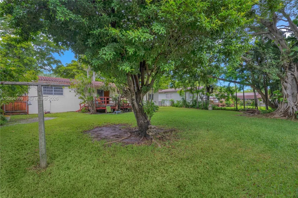 13205 NE 2nd Ave, North Miami, FL 33161