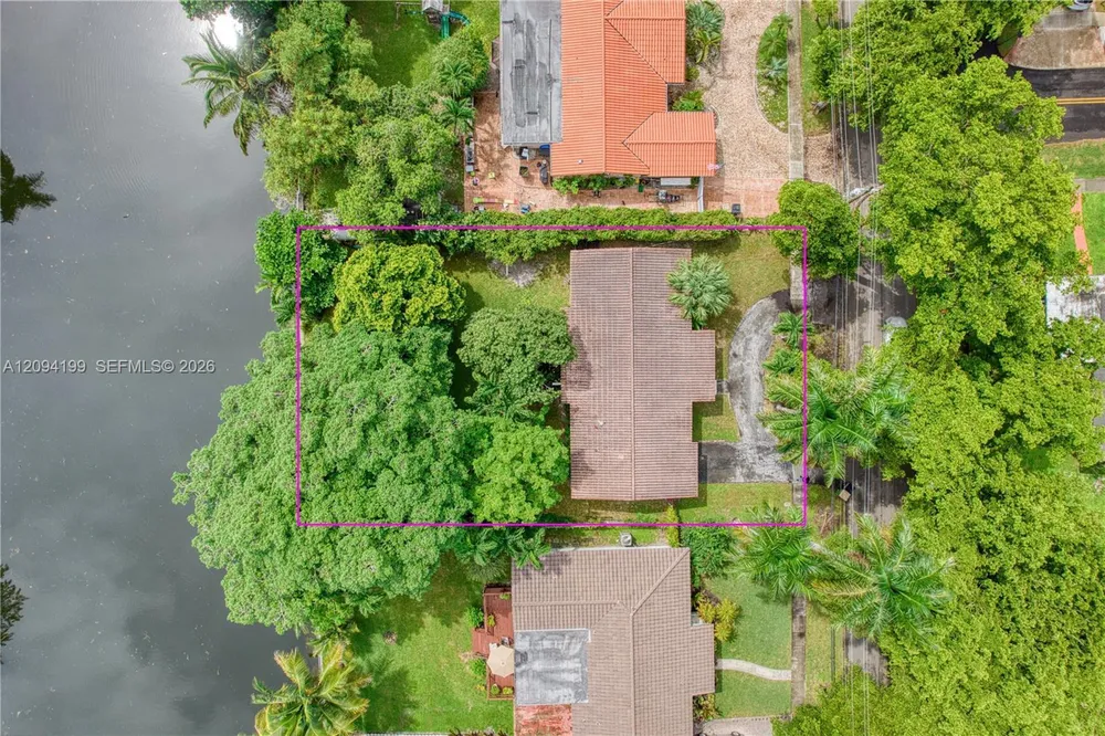 13205 NE 2nd Ave, North Miami, FL 33161