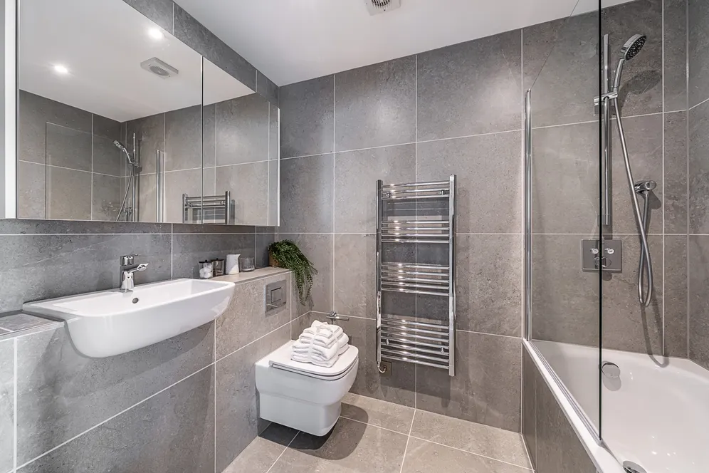 Plough Road, London, SW11 photo 6