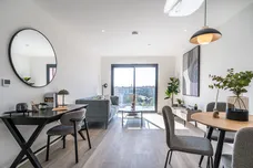 Plough Road, London, SW11 photo 9