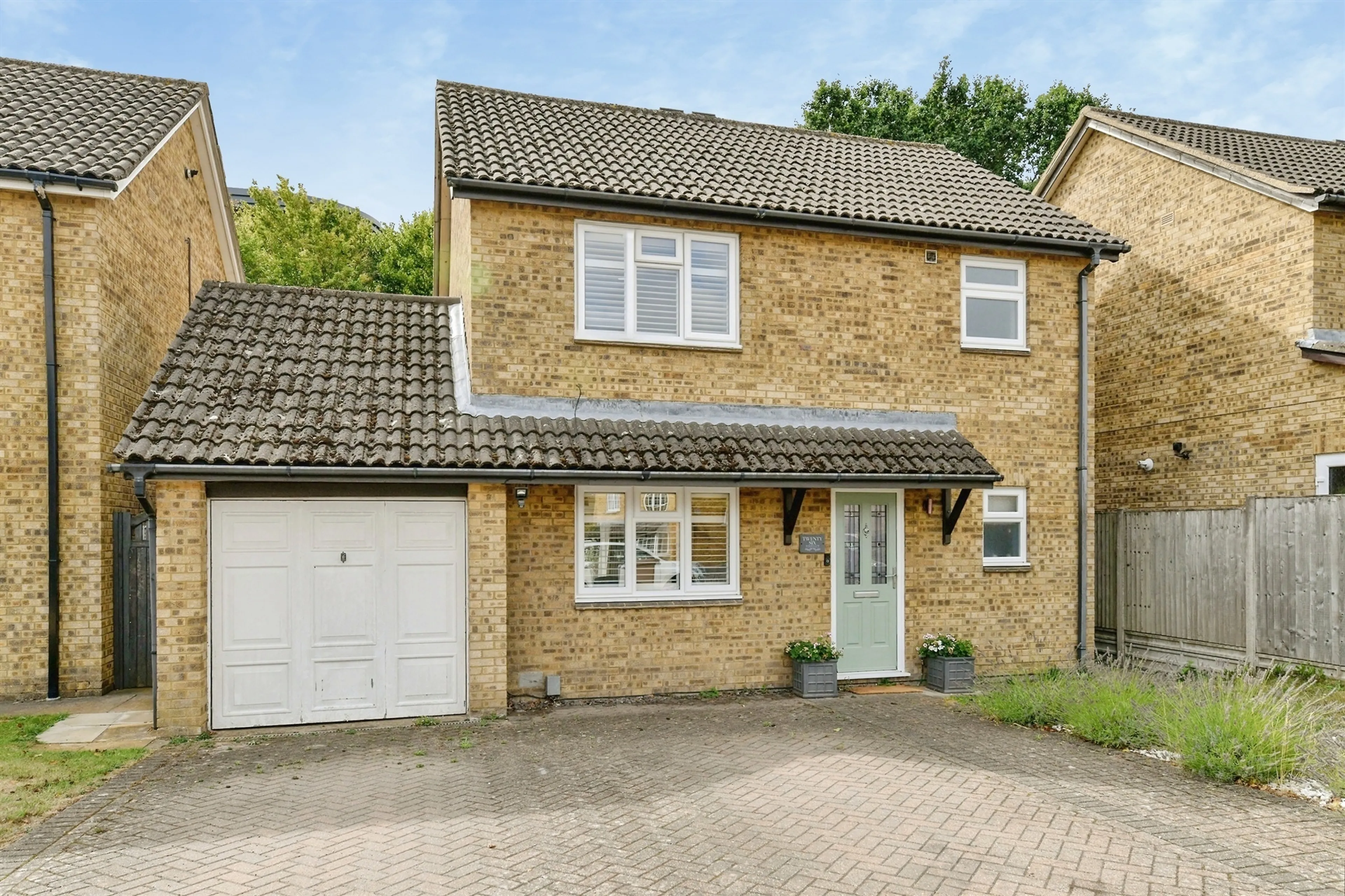 Property at Petworth Close, Stevenage