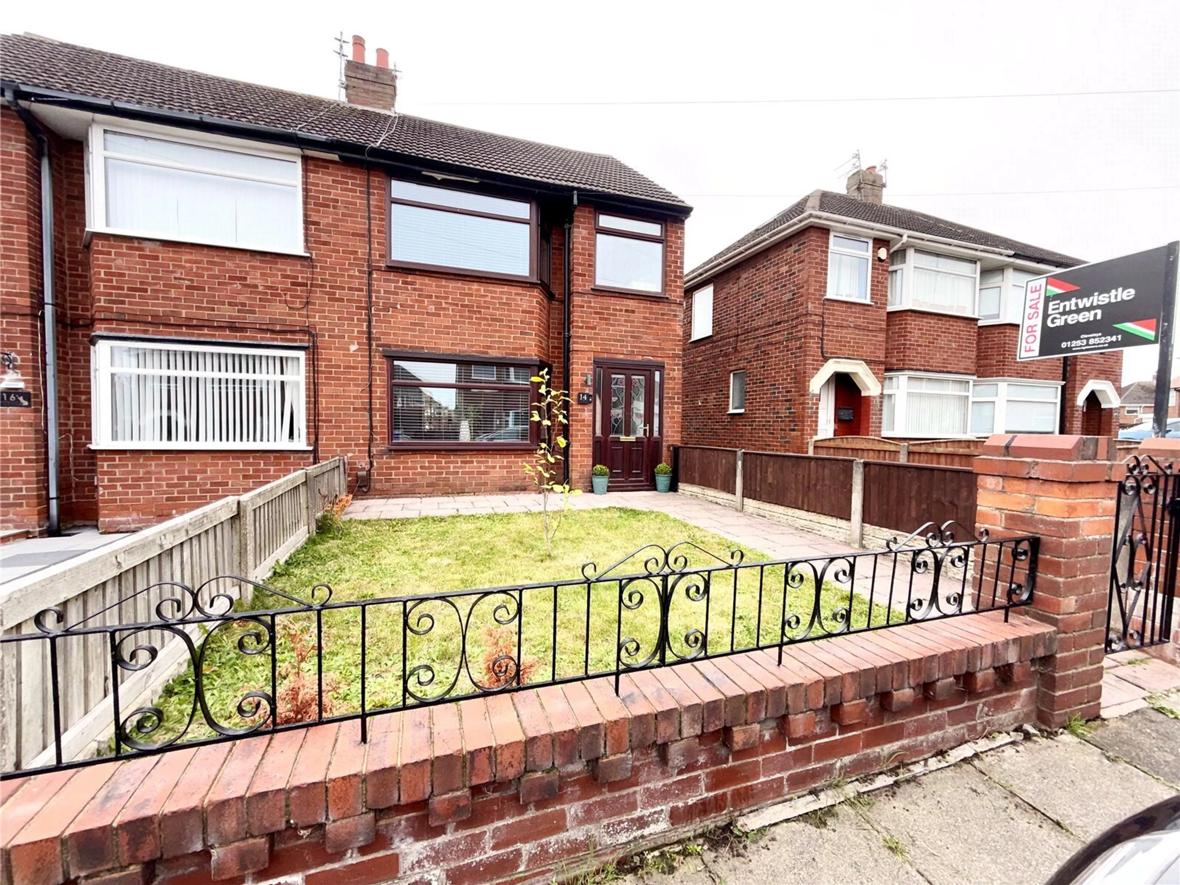 Property photo 0