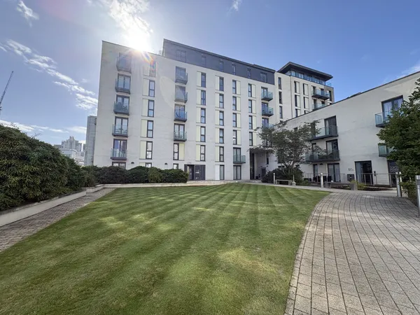 Hayes Apartments, Cardiff