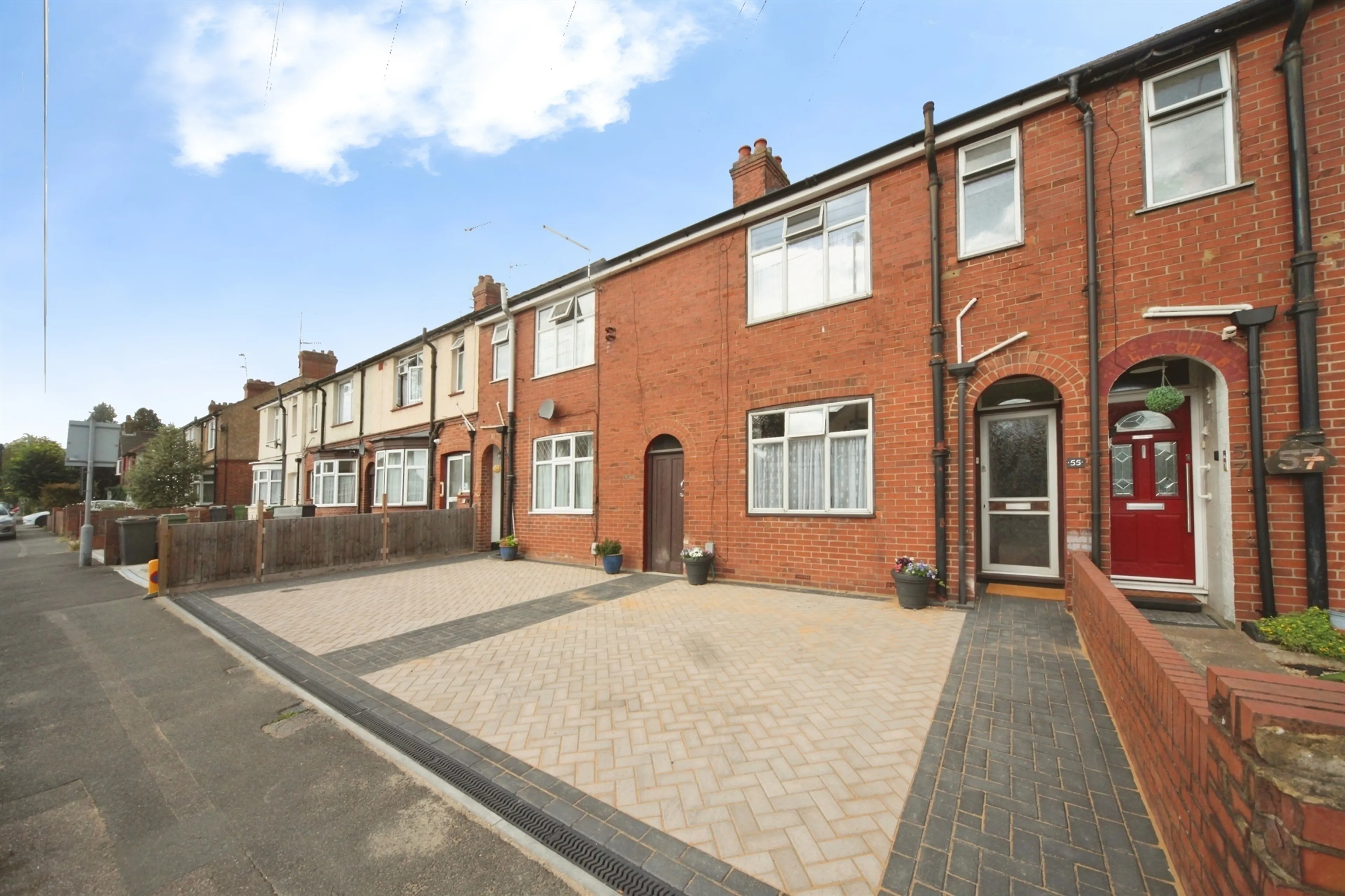 Property at Blundell Road, Luton