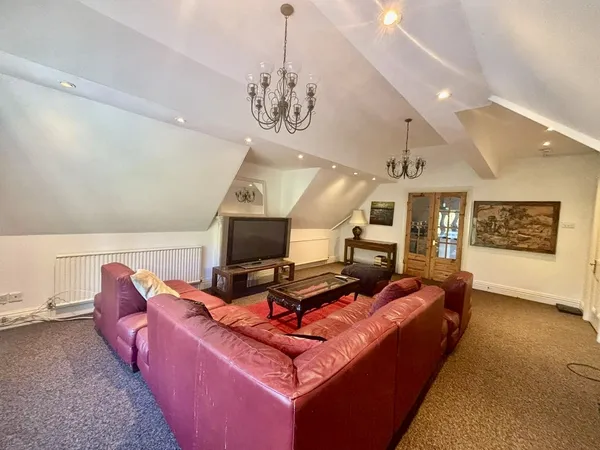 Amesbury Road,B13