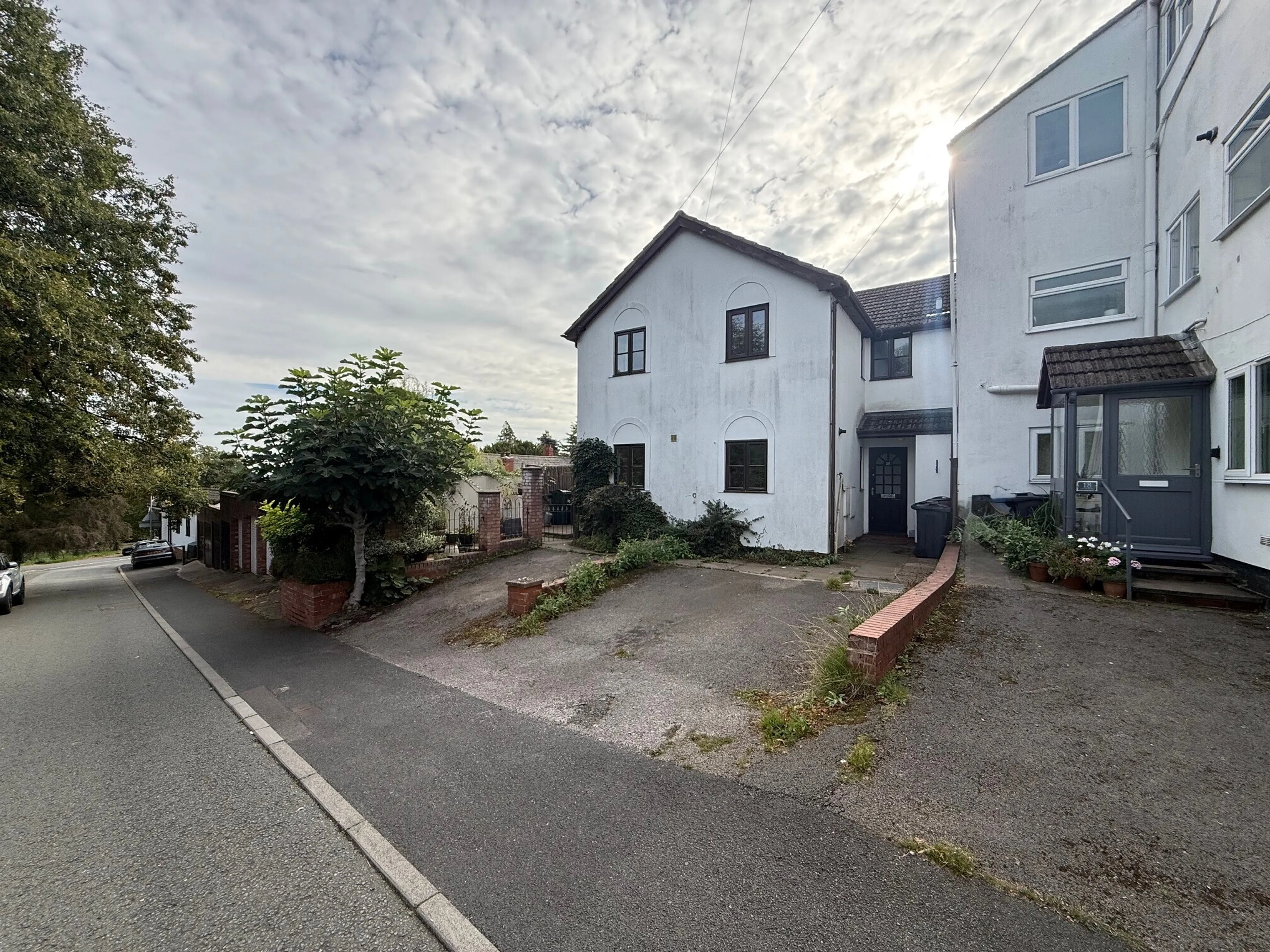 Property photo 0