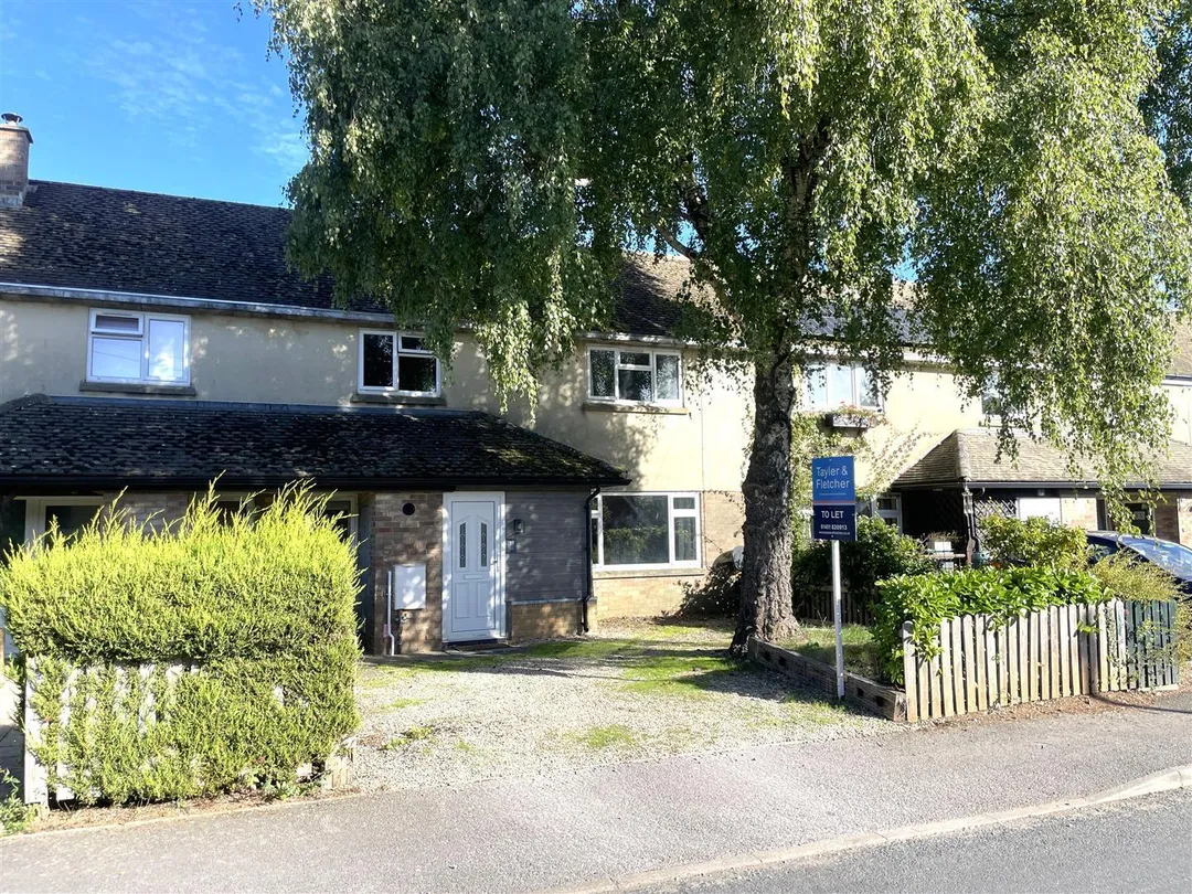https://mr0.homeflow-assets.co.uk/files/photo/image/48443/6229/_x_/GBkN6GIqmEyOmcAmoIuTfg.jpg