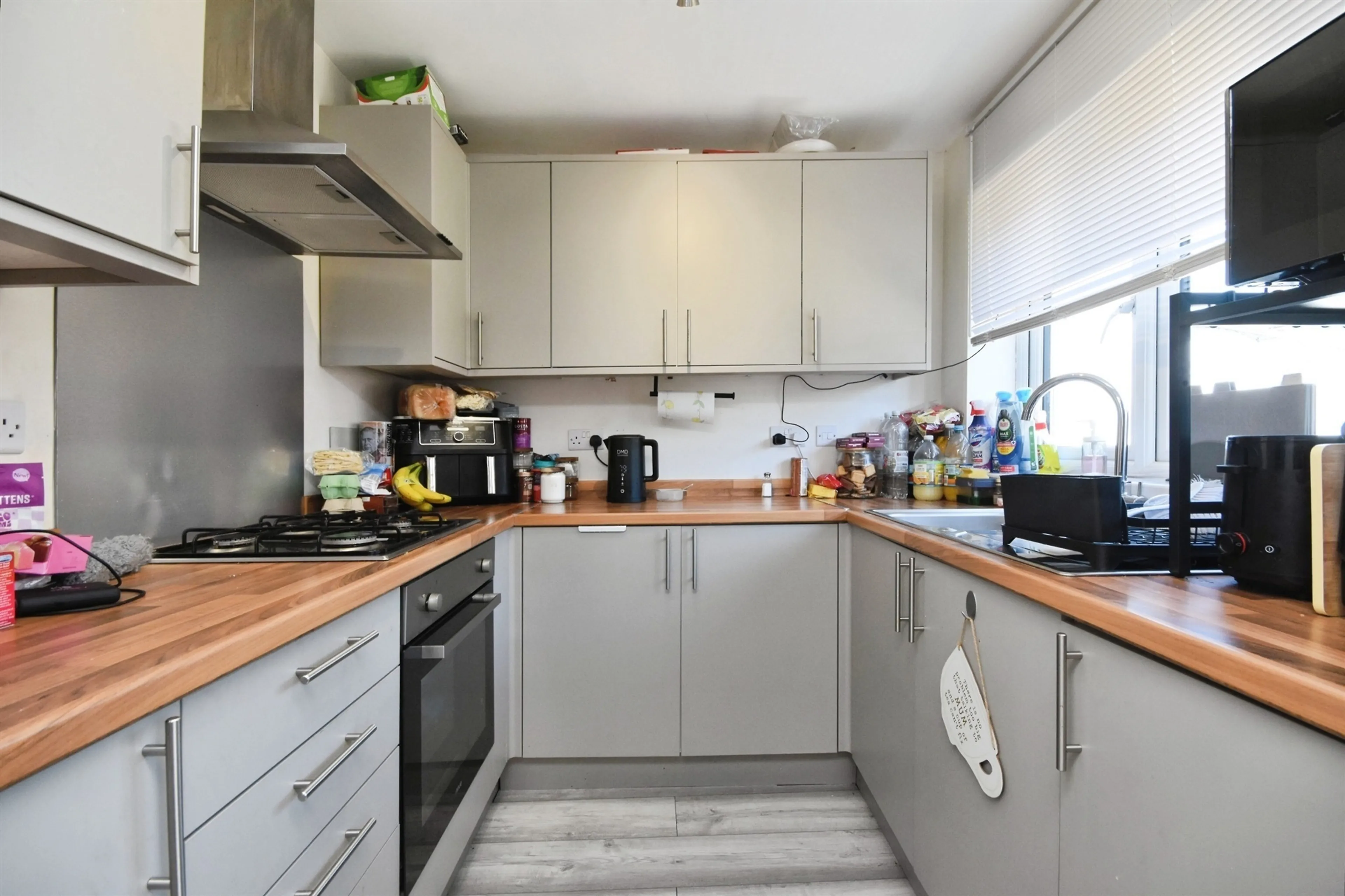 Property at Whitethorn Gardens, Moulsham Lodge, Chelmsford