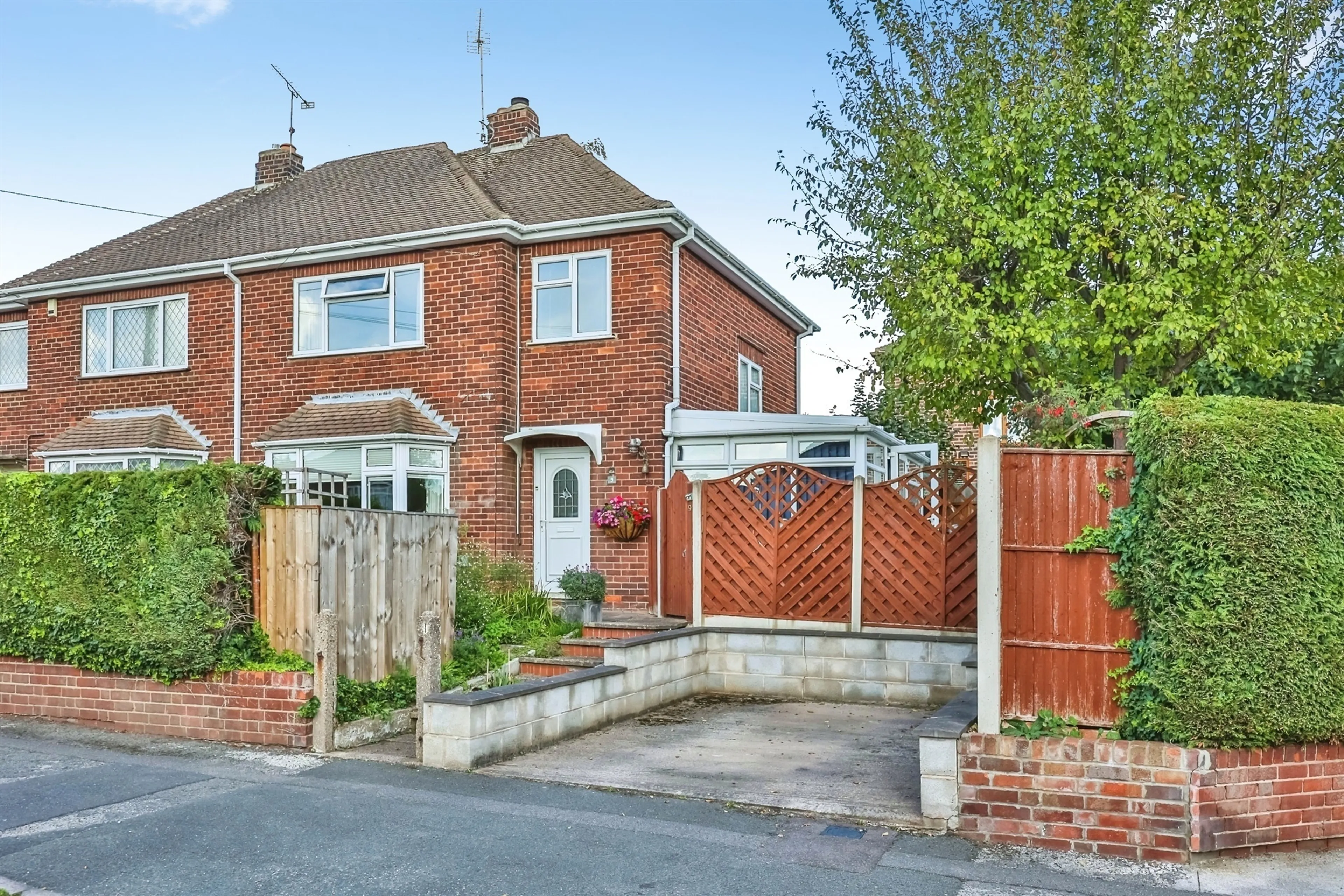 Property at Holmesfield Drive, Heanor