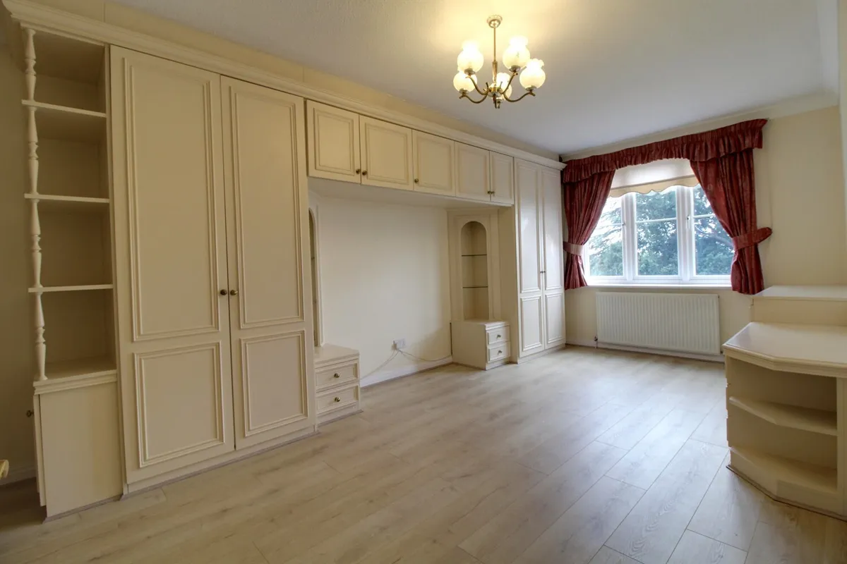 Claremont Heights, Crescent Road, EN2