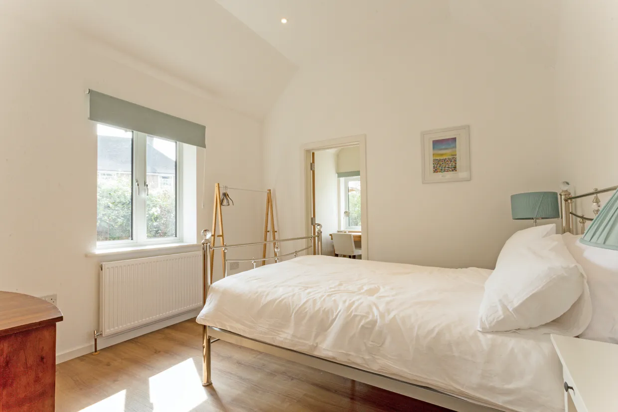 Whitemans Green, Cuckfield, RH17 photo 10
