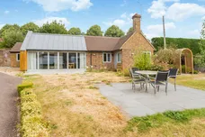 Whitemans Green, Cuckfield, RH17 photo 11