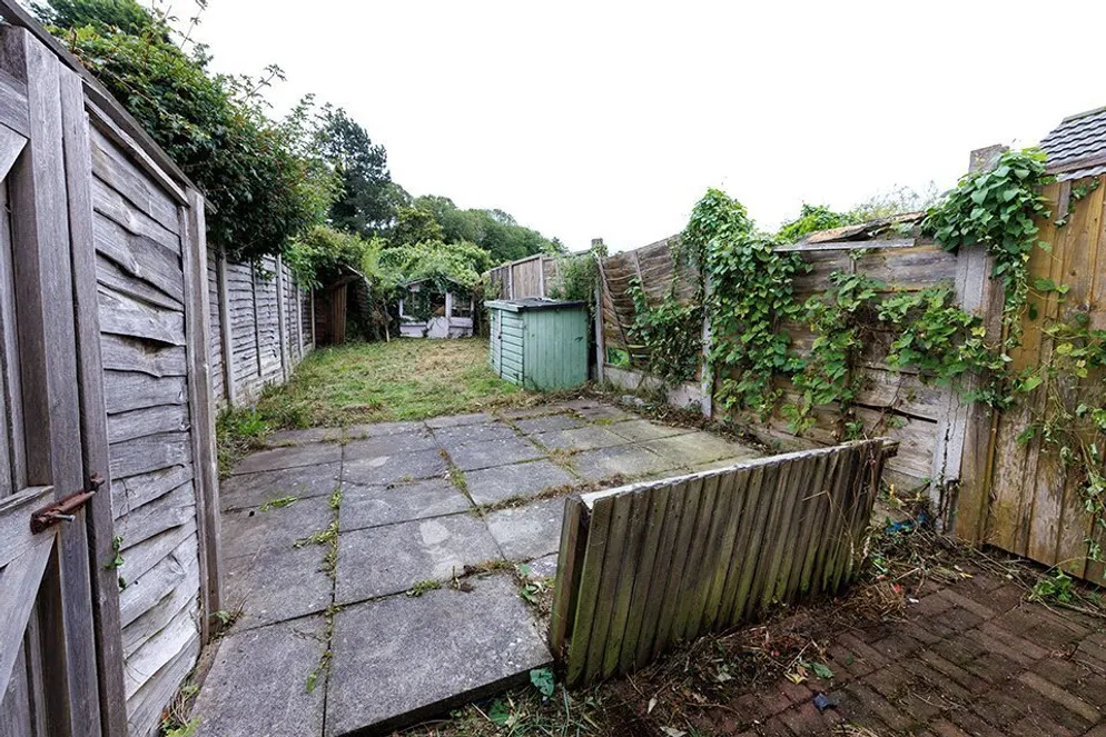 Property carousel item 17