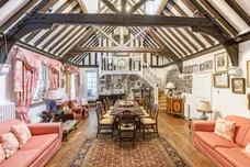 Chalk Lane, Epsom, KT18 photo 2