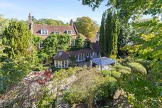 Chalk Lane, Epsom, KT18 photo 3
