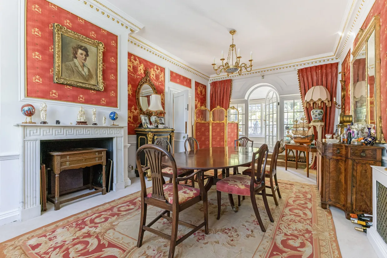 Chalk Lane, Epsom, KT18 photo 6
