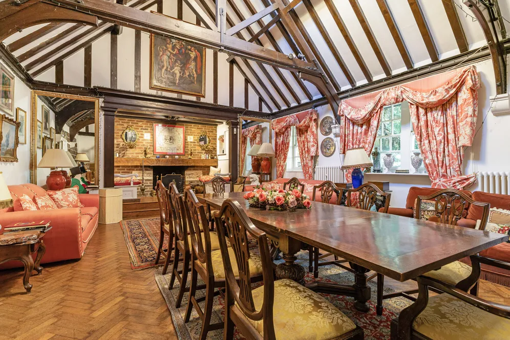 Chalk Lane, Epsom, KT18 photo 9