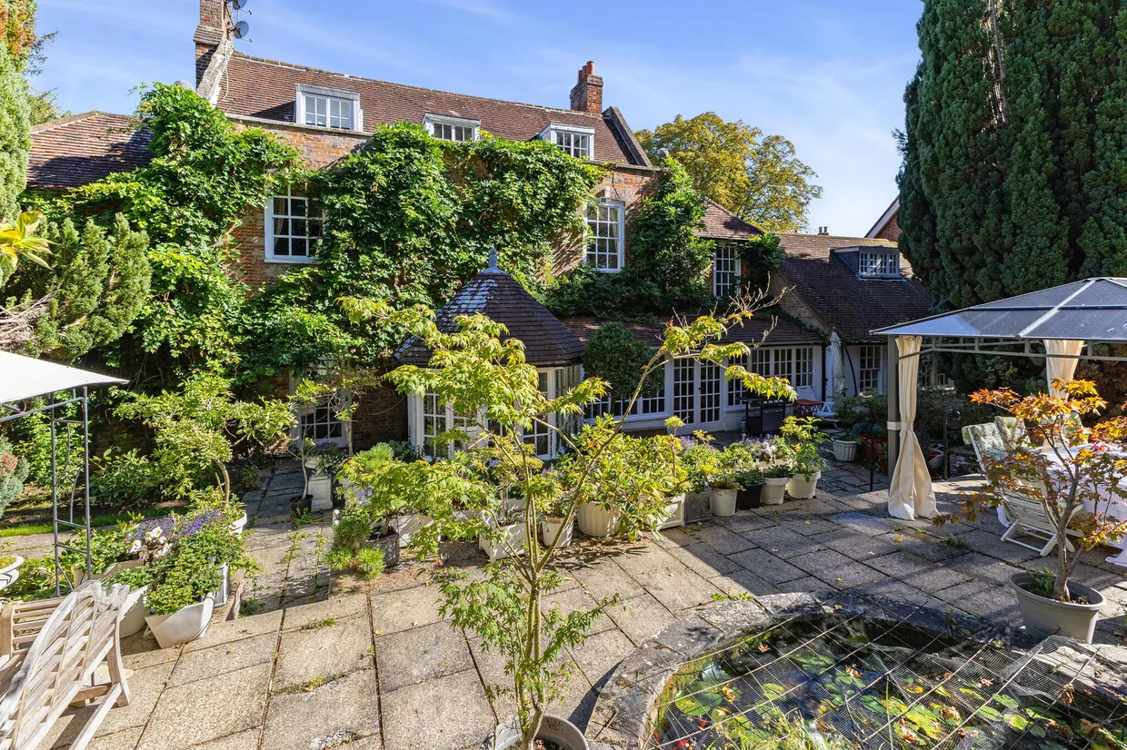 Chalk Lane, Epsom, KT18 photo 15