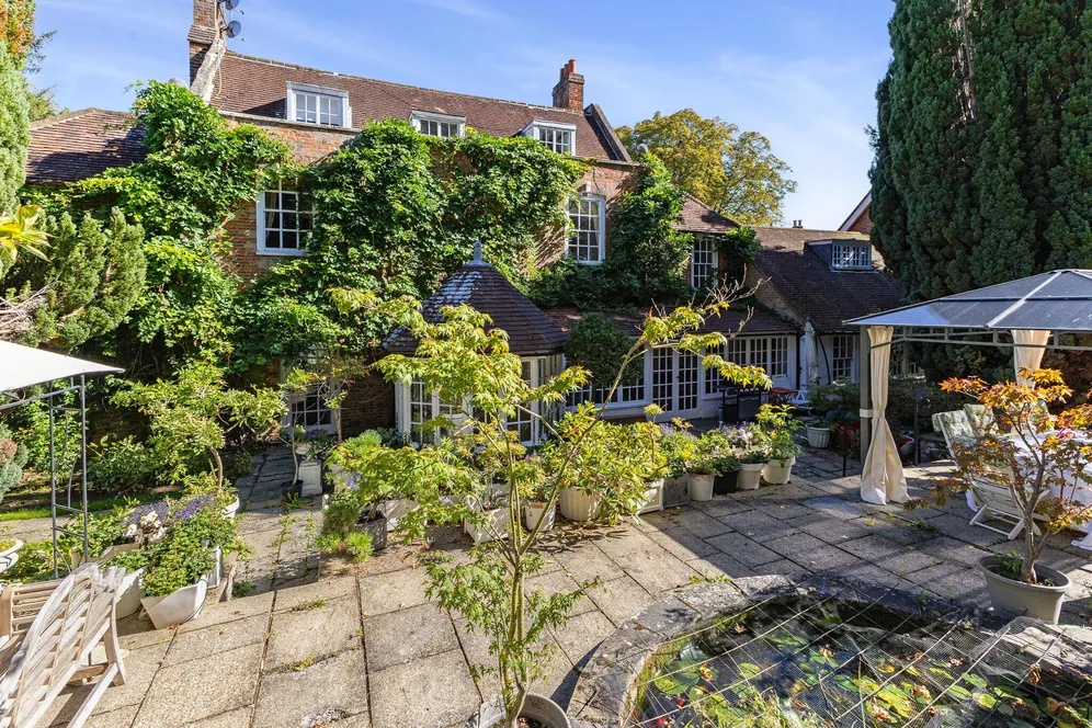 Chalk Lane, Epsom, KT18 photo 15