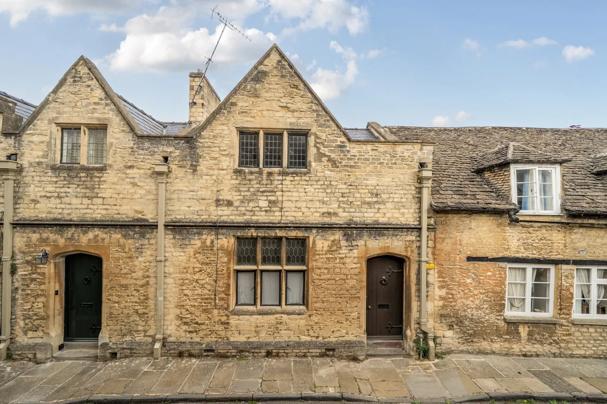 Coxwell Street, Cirencester, GL7 photo 1