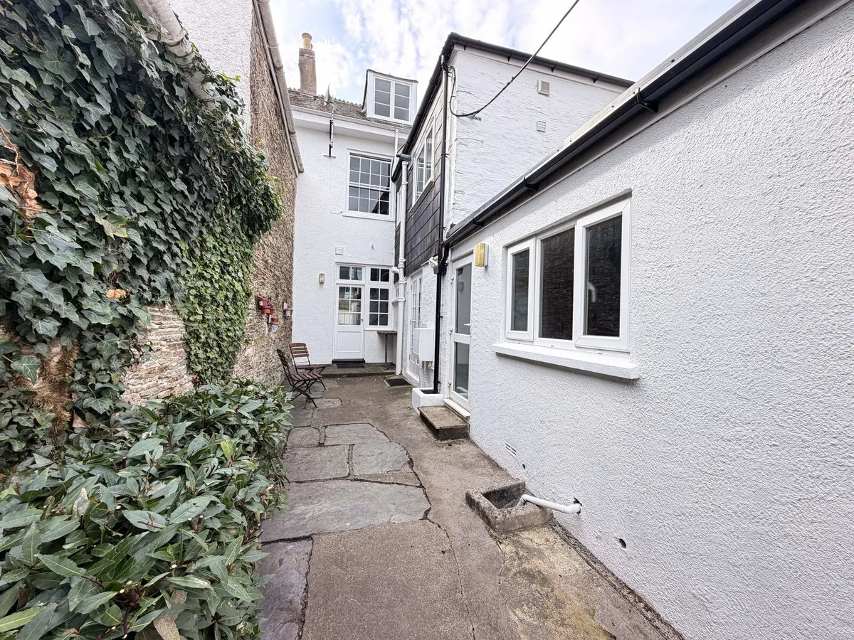 The Promenade, Kingsbridge, TQ7 1JE