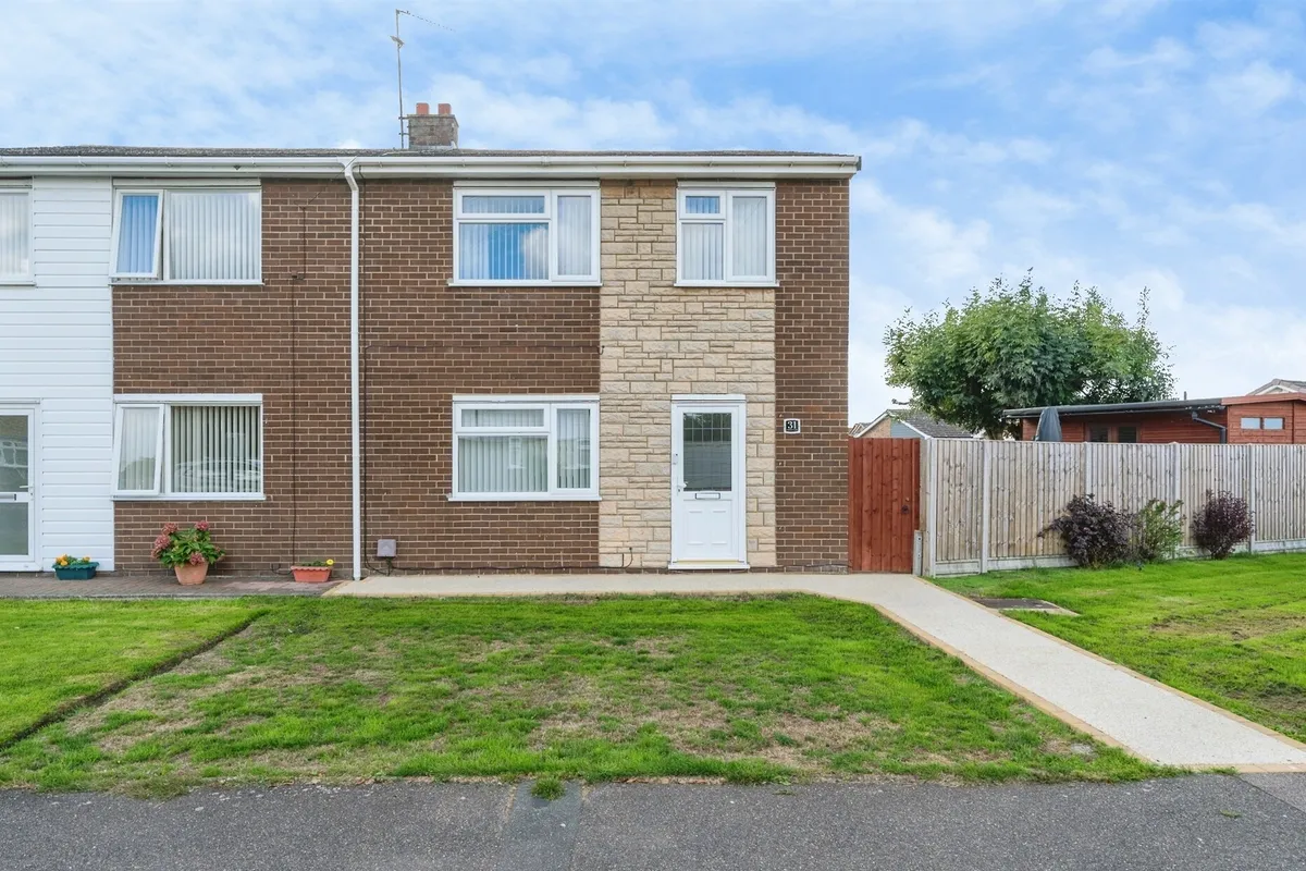 Ellingham Avenue, March