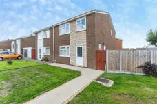 Ellingham Avenue, March