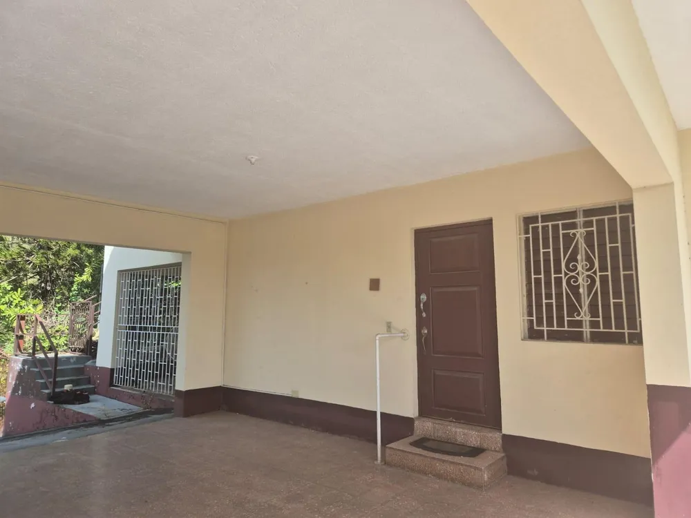 FOREST HILL Kingston  St. Andrew
