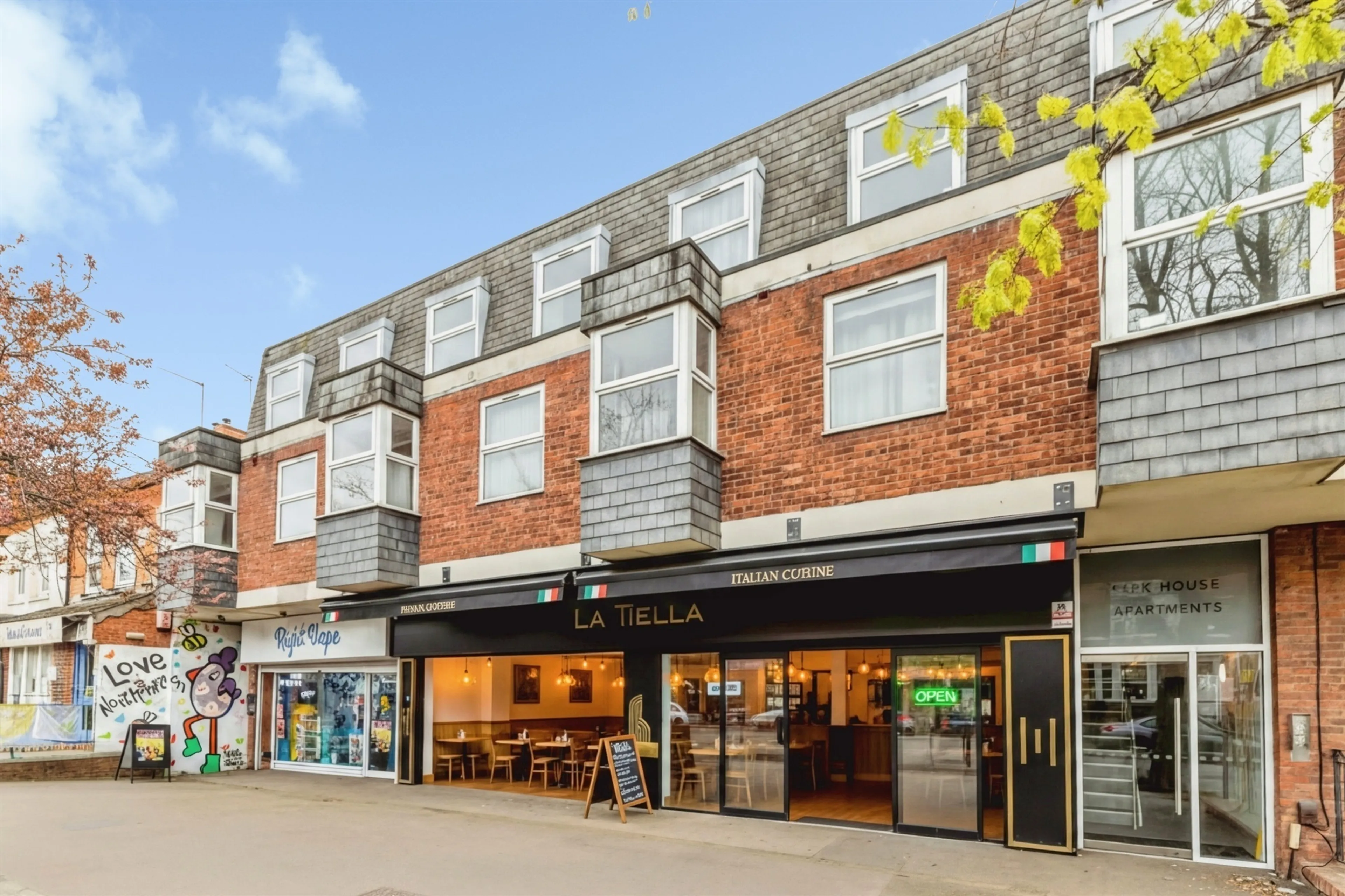 Property at Kingsley Park Terrace, Northampton