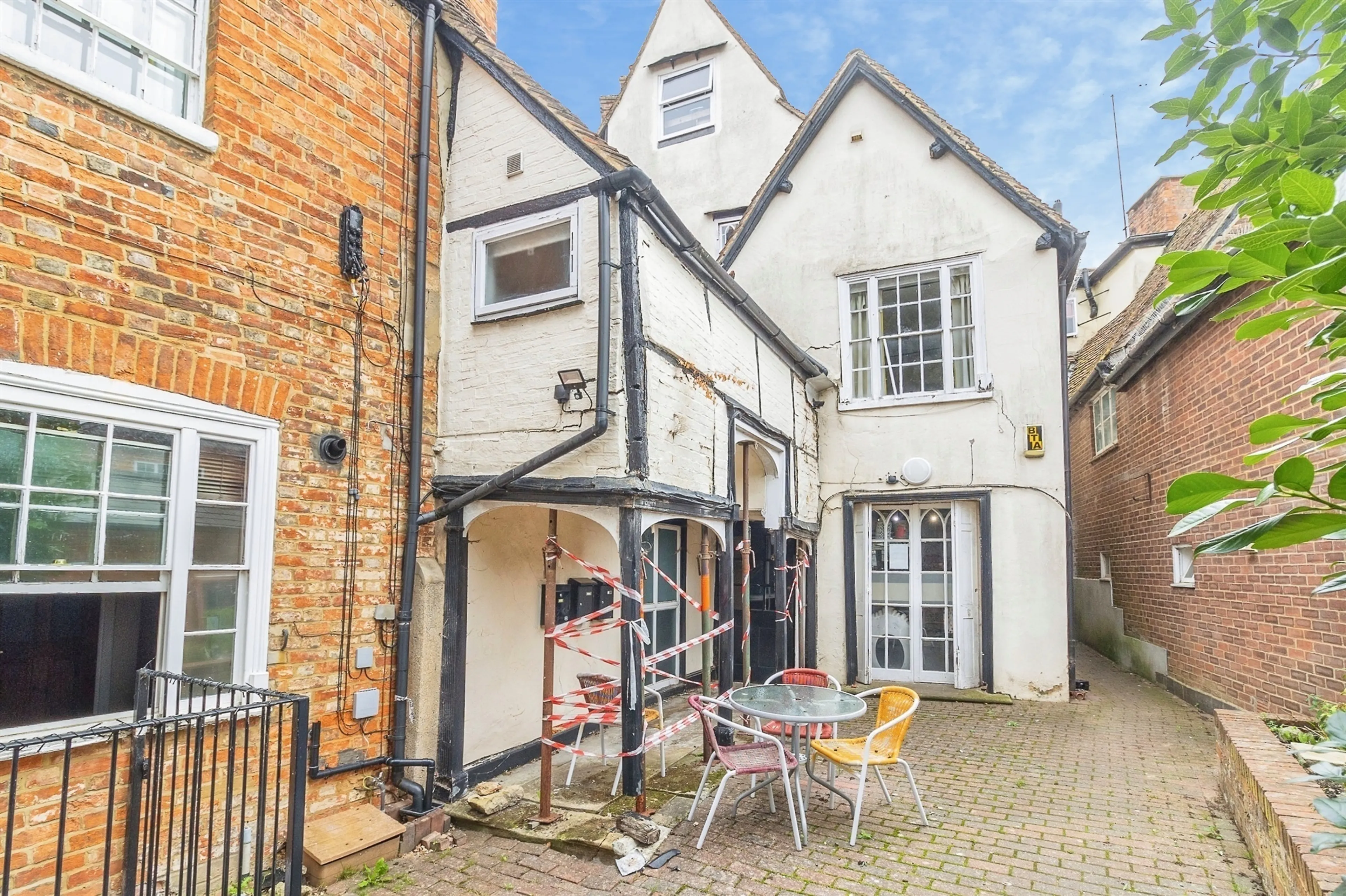 Property photo 0