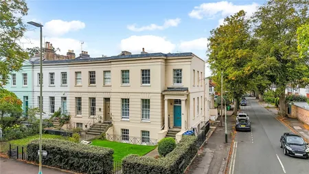 London Road, Cheltenham, GL52