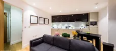 Vermilion Building, E16 photo 5