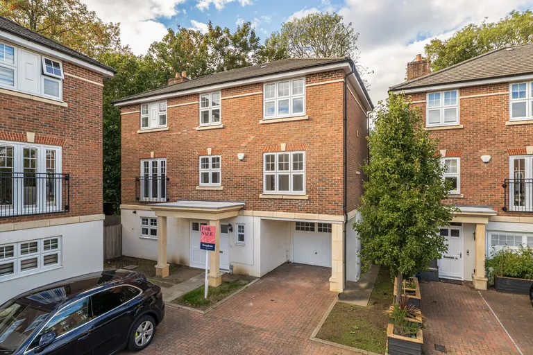 Colnhurst Road, Watford, WD17